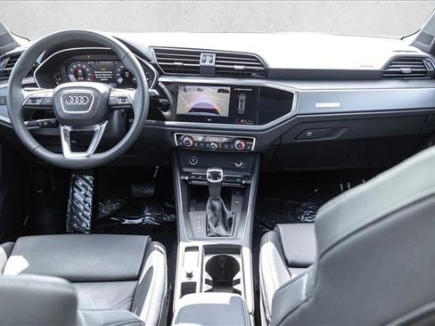Used 2025 Audi Q3 2.0T Premium w/ Convenience Package AWD/4WD image 20