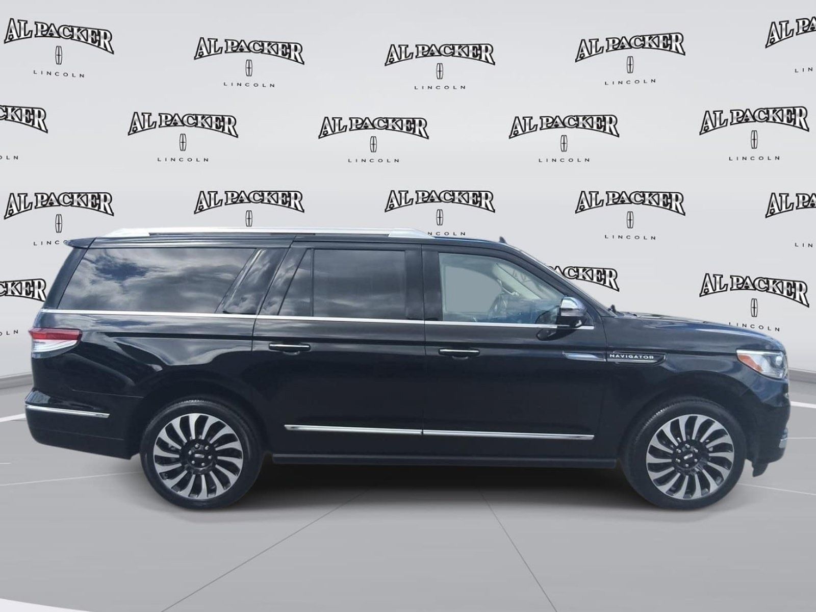 Certified 2024 Lincoln Navigator L Black Label AWD/4WD image 6