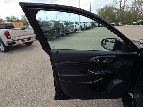 New 2026 Chevrolet Trax RS w/ Driver Confidence Package image 12