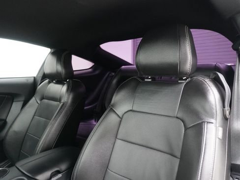 Used 2018 Ford Mustang GT Premium RWD image 13