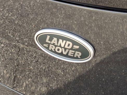 Used 2021 Land Rover Range Rover Velar S image 32