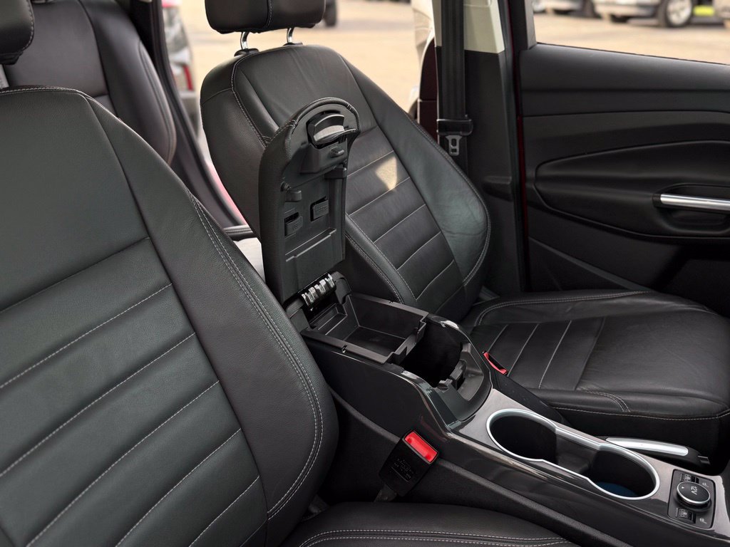 Used 2016 Ford Escape Titanium AWD/4WD image 27
