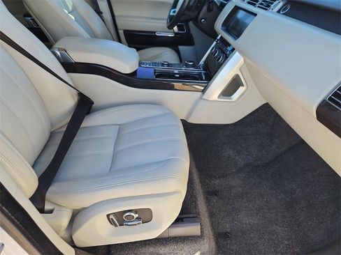 Used 2017 Land Rover Range Rover Supercharged image 13