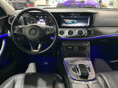 Used 2018 Mercedes-Benz E 300 4MATIC image 38