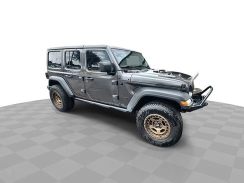 Used 2018 Jeep Wrangler Unlimited Sport image 2