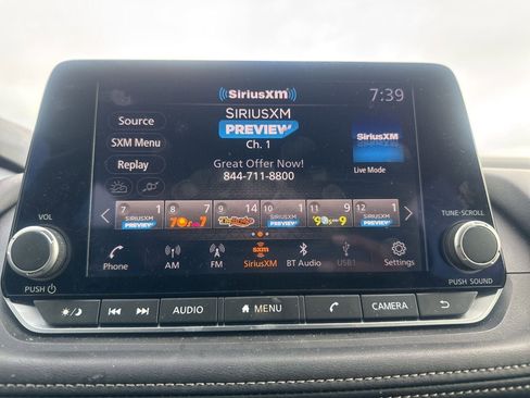 Used 2024 Nissan Rogue SV image 42