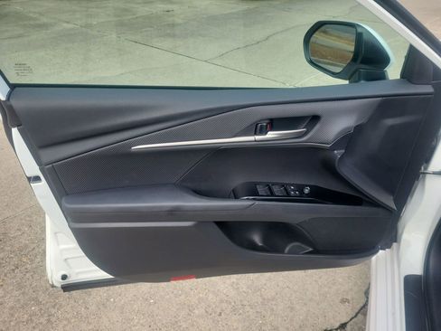 Certified 2025 Toyota Camry SE image 11