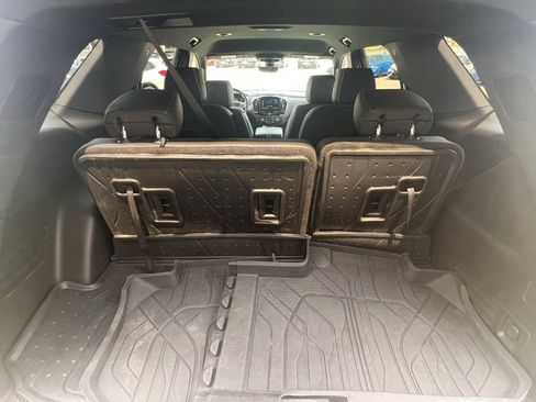 Used 2023 Chevrolet Traverse Premier w/ LPO, Floor Liner Package image 38