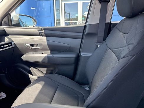 New 2025 Hyundai Tucson SE image 38