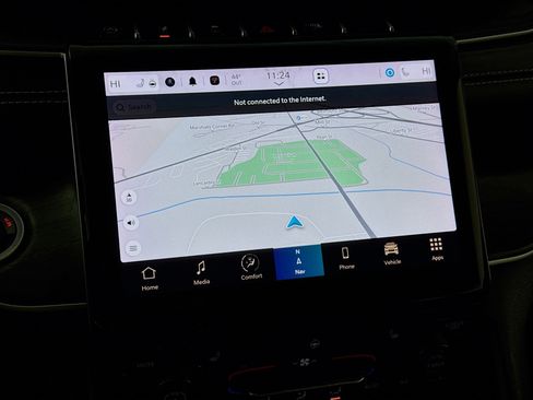 Used 2023 Jeep Grand Cherokee L Limited image 2