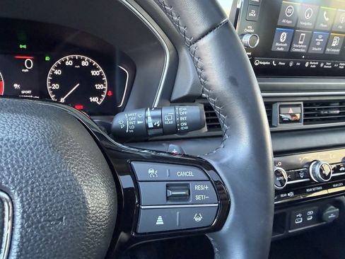 Used 2025 Honda Pilot Touring image 28