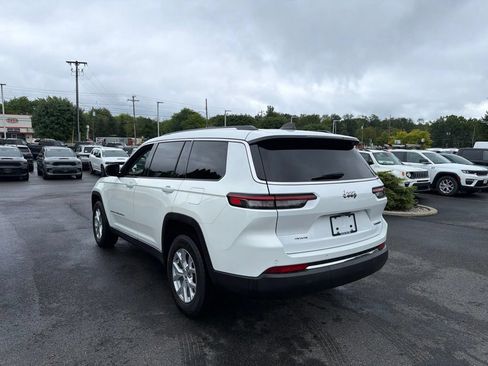 Used 2023 Jeep Grand Cherokee L Limited AWD/4WD image 6
