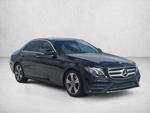 Used 2019 Mercedes-Benz E 300 image 3