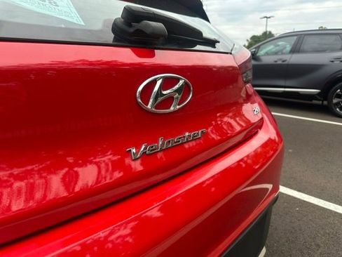 Used 2019 Hyundai Veloster 2.0 FWD image 8