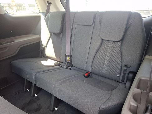 New 2026 Kia Carnival LX FWD image 12