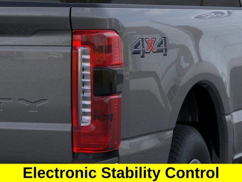 New 2026 Ford F250 XLT w/ XLT Premium Package image 21