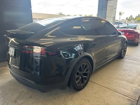 Used 2024 Tesla Model X AWD/4WD image 5