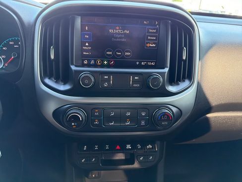 Used 2021 Chevrolet Colorado ZR2 w/ ZR2 Midnight Special Edition AWD/4WD image 19