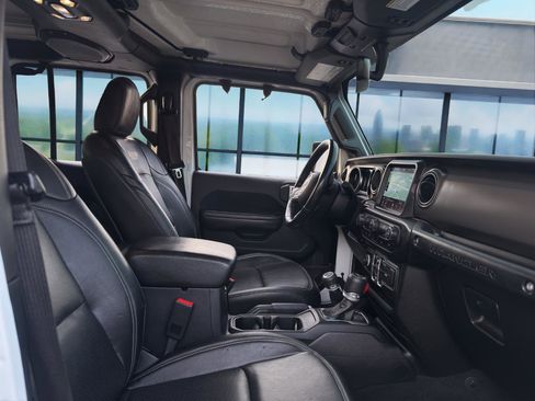 Used 2020 Jeep Wrangler Unlimited Sport S image 18