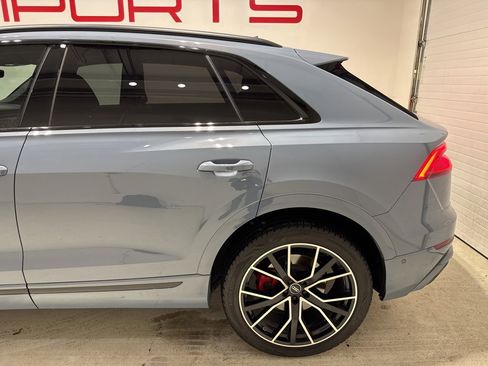 Used 2023 Audi Q8 Prestige w/ Prestige Package image 6