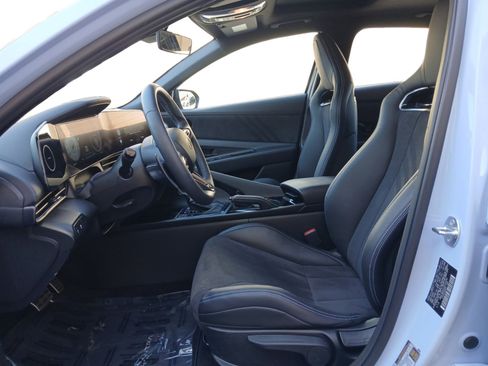 Certified 2025 Hyundai Elantra N image 9