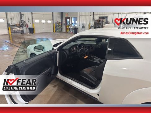 Used 2023 Dodge Challenger SRT Hellcat RWD image 16
