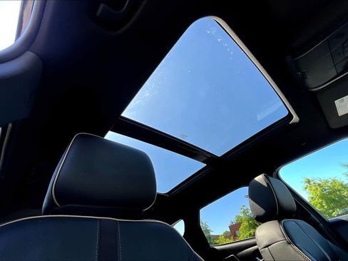 Used 2021 Chevrolet Blazer Premier w/ Driver Confidence II Package image 22