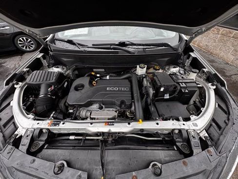 Used 2019 Chevrolet Equinox LS w/ LS Convenience Package image 7