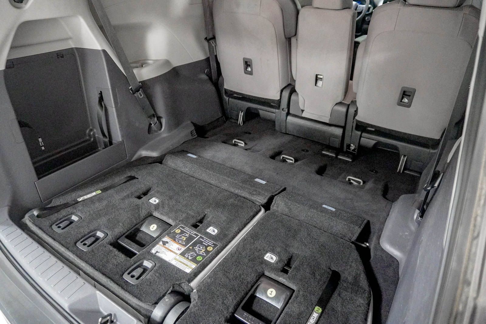 Used 2024 Toyota Sienna LE FWD image 10