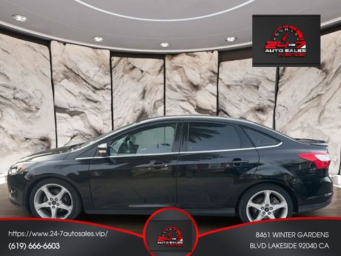Used 2013 Ford Focus Titanium w/ Titanium Handling Pkg image 2