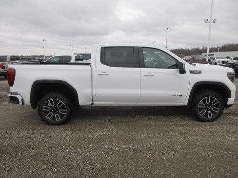 New 2026 GMC Sierra 1500 AT4 w/ AT4 Premium Package image 3
