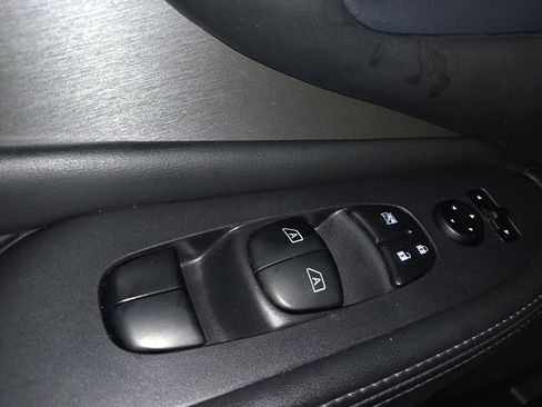Used 2019 Nissan Murano SV w/ Premium Package FWD image 27