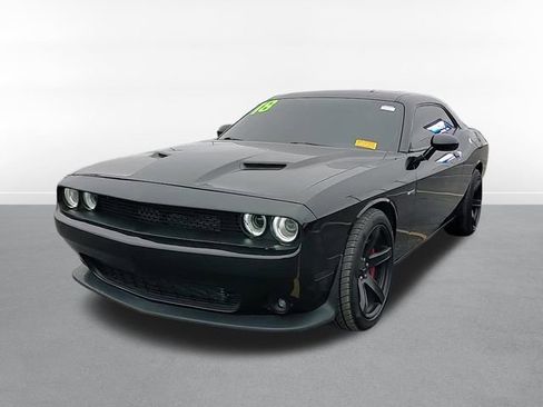 Used 2018 Dodge Challenger R/T Plus image 3