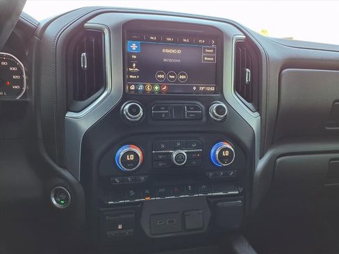 Used 2019 GMC Sierra 1500 SLT image 30