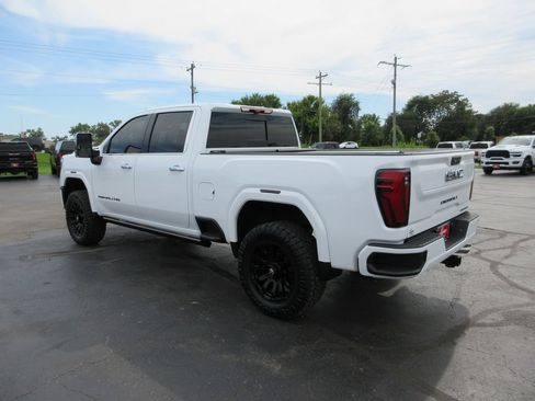 Used 2025 GMC Sierra 2500 Denali w/ Denali Reserve Package AWD/4WD image 10