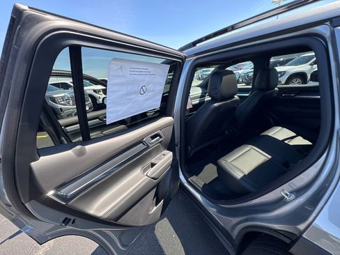 New 2026 GMC Terrain Elevation w/ Elevation Premium Package AWD/4WD image 23