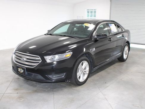 Used 2017 Ford Taurus SEL AWD/4WD image 4