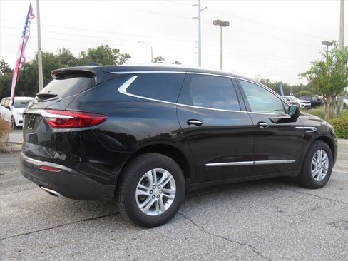 Used 2020 Buick Enclave Essence w/ Sound and Sites Package image 6
