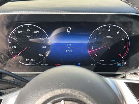 Used 2024 Mercedes-Benz GLC 300 4MATIC image 28