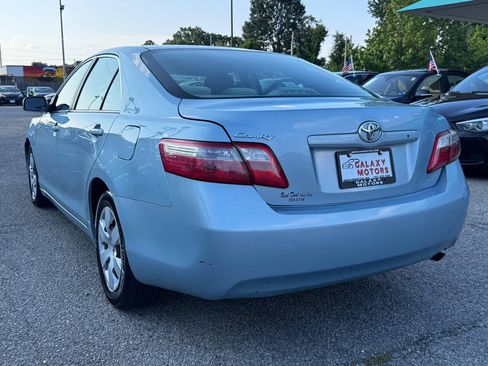 Used 2009 Toyota Camry LE FWD image 4