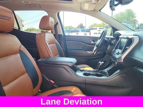 Used 2019 GMC Acadia SLT AWD/4WD image 7
