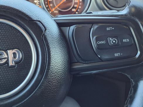 Used 2021 Jeep Wrangler Unlimited Sport w/ Sun And Sound Package AWD/4WD image 19