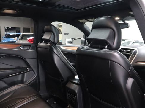 Used 2017 Lincoln MKC Reserve image 21