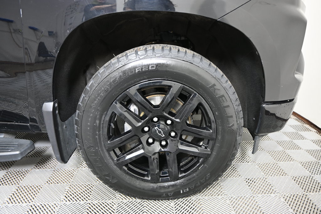 Used 2023 Chevrolet Silverado 1500 RST AWD/4WD image 12