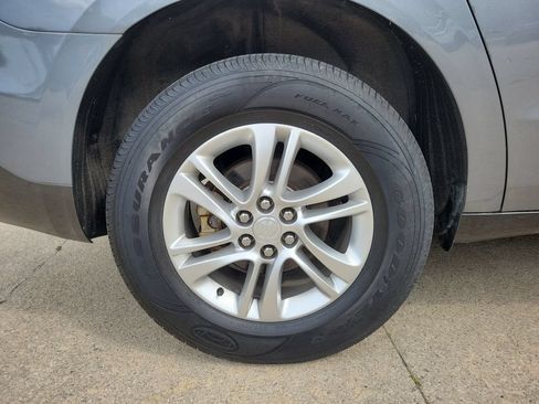 Used 2019 Buick Enclave Essence AWD/4WD image 5