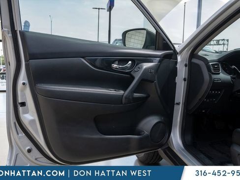 Used 2019 Nissan Rogue SL w/ Premium Package AWD/4WD image 13