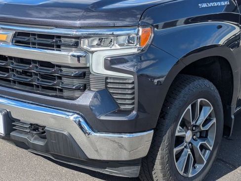 Used 2023 Chevrolet Silverado 1500 LT image 9