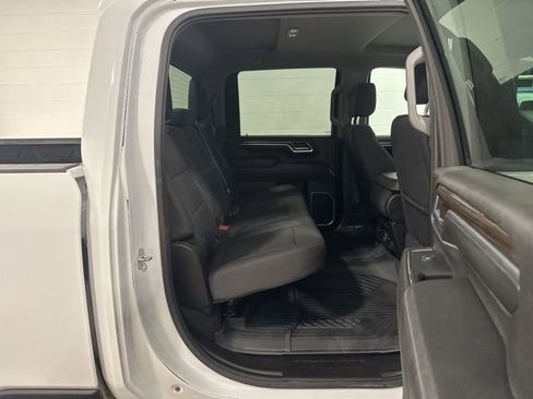 Used 2024 Chevrolet Silverado 2500 LT image 13