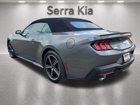 Used 2025 Ford Mustang Premium RWD image 3