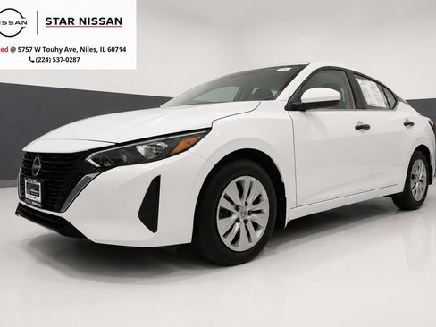 Certified 2025 Nissan Sentra S FWD image 1